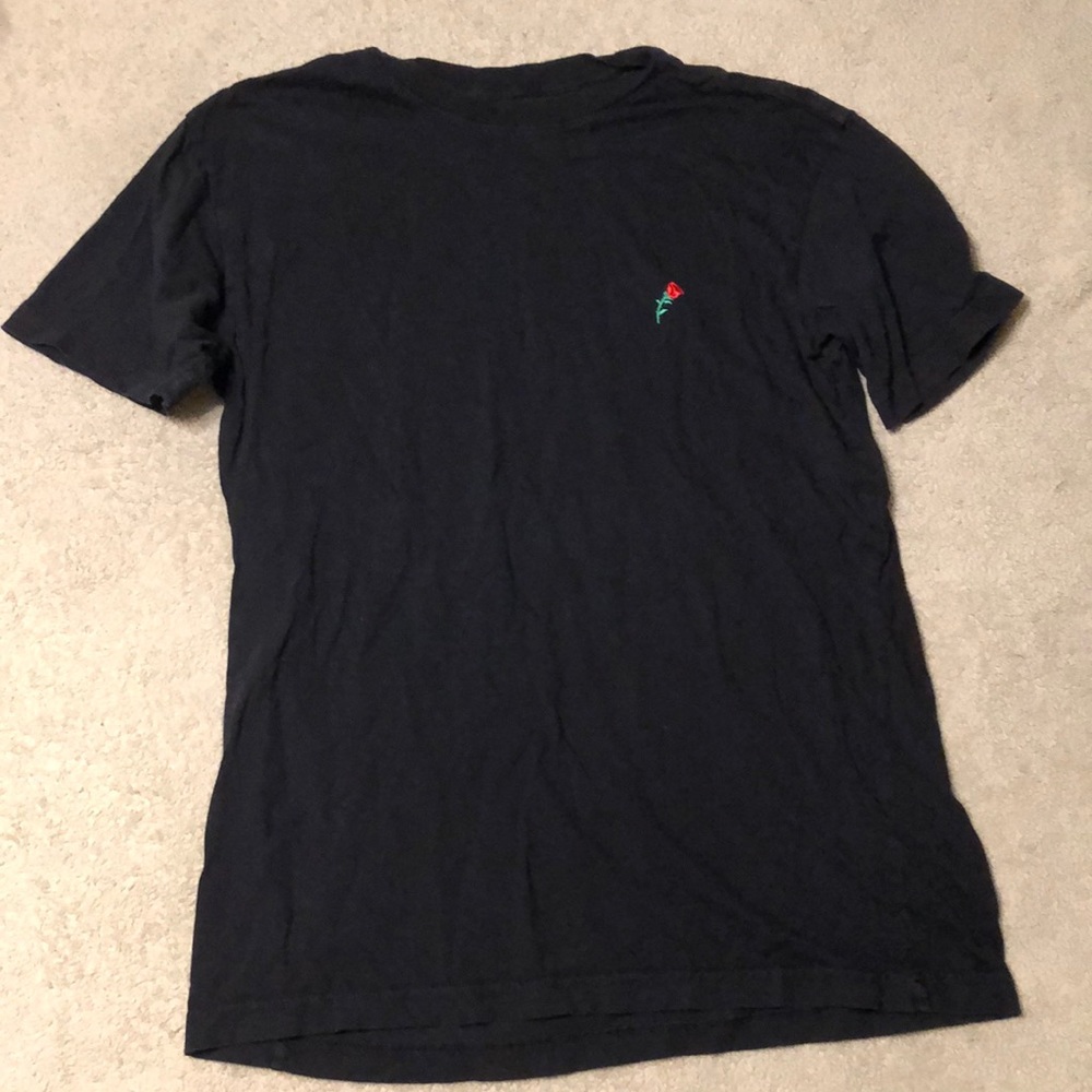 Urban outfitters men’s t shirt size medium